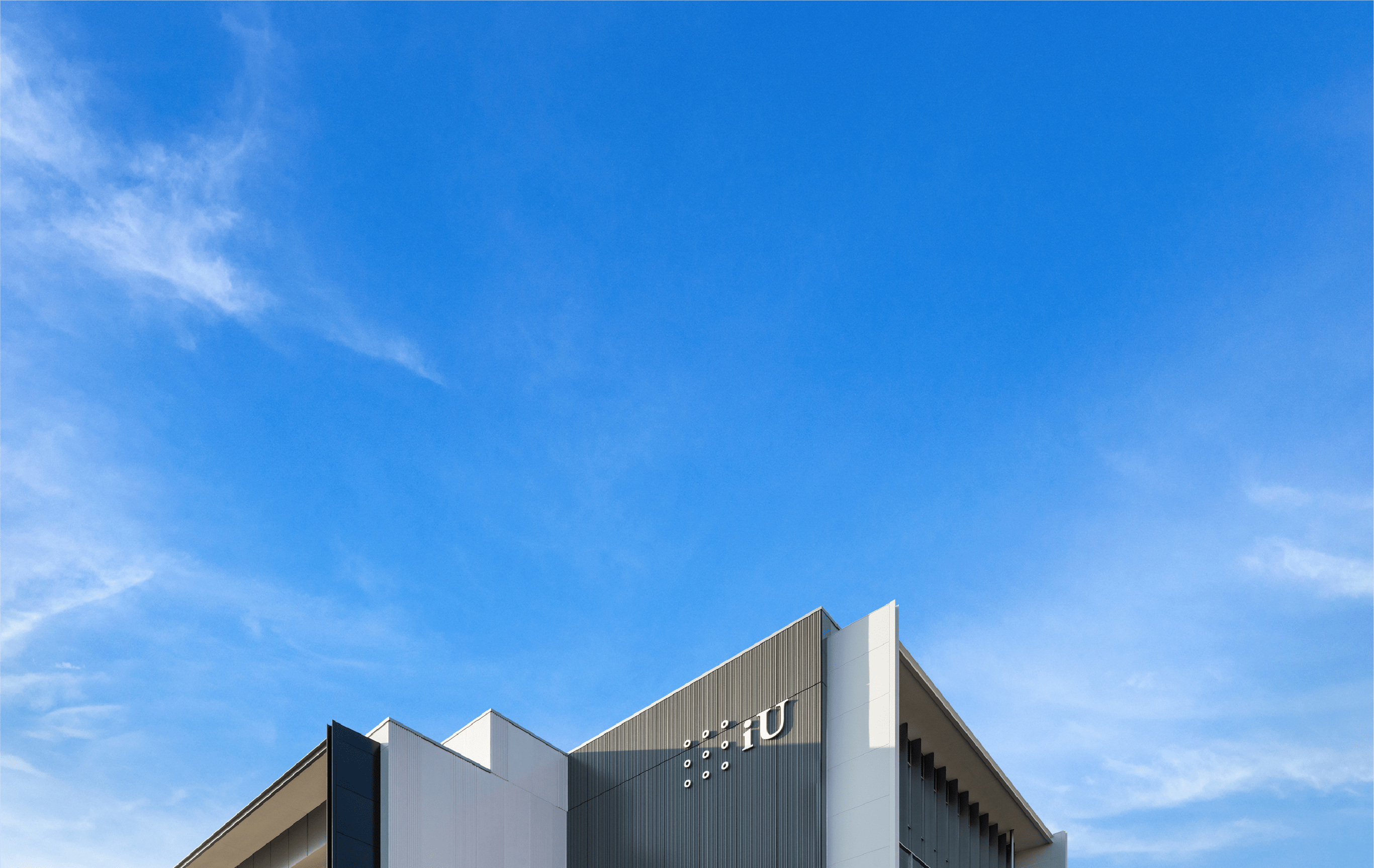 背景の空