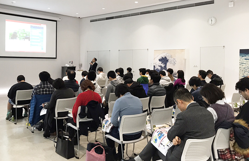 岩崎さんが初めて参加したiU大学説明会。（2018年12月）